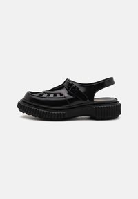 TYPE 214 UNISEX - Sandálias de plataforma - black