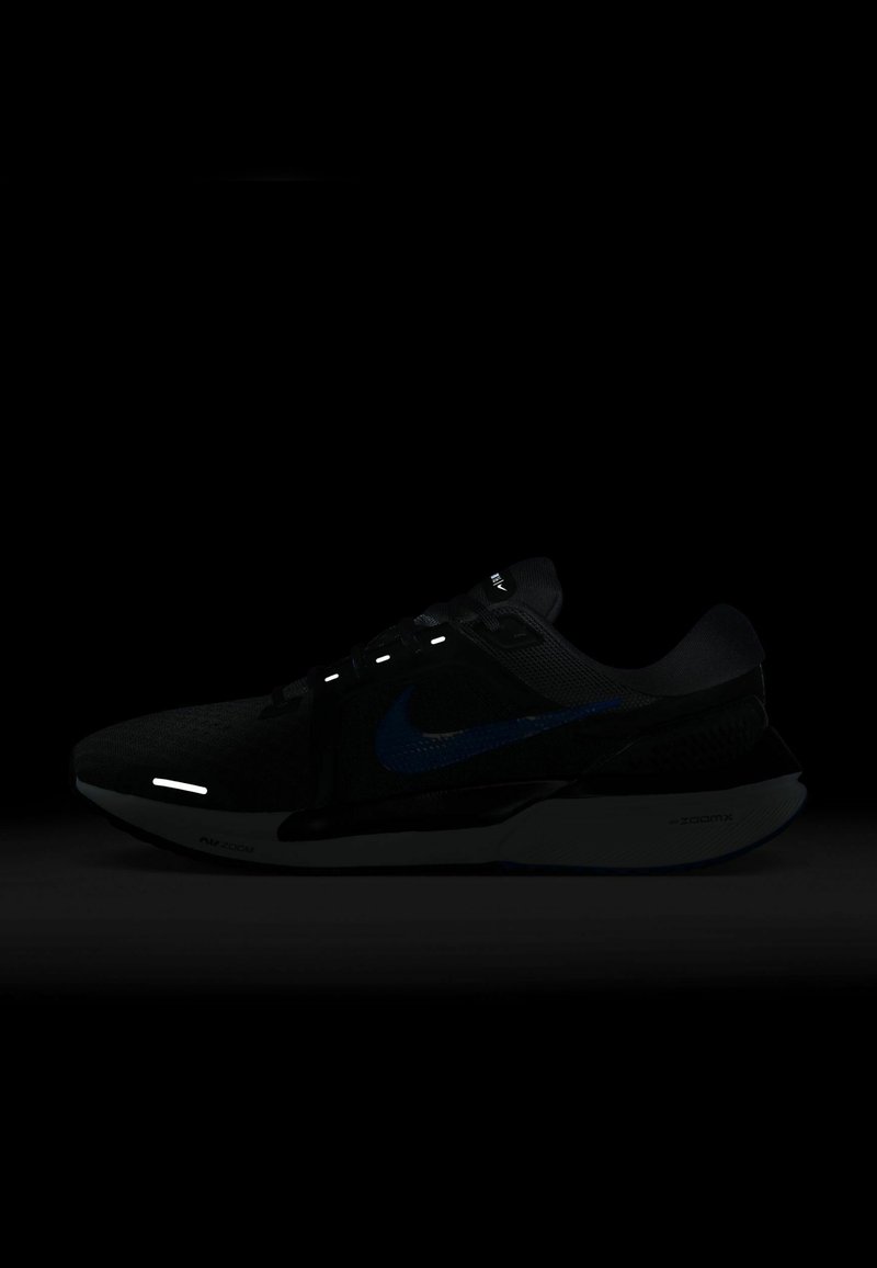 Herren Laufschuhe | Nike Performance AIR ZOOM VOMERO 16 Laufschuh Neutral anthracite black white racer blue/anthrazit - GZ27033 Herren Laufschuhe | Nike Performance AIR ZOOM VOMERO 16 Laufschuh Neutral anthracite black white racer blue/anthrazit - GZ27033
