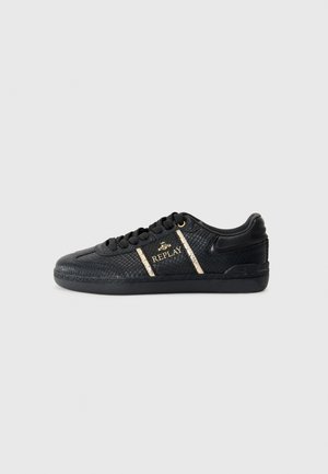 PYPER TOTAL - Trainers - black