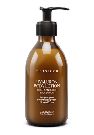 Braune Pumpflasche mit der Aufschrift Junglück Hyaluron Bodylotion mit Hyaluronsäure, 0,5 % Hyaluron, 3 % Panthenol, für ausgewogene Körperfeuchtigkeitspflege.