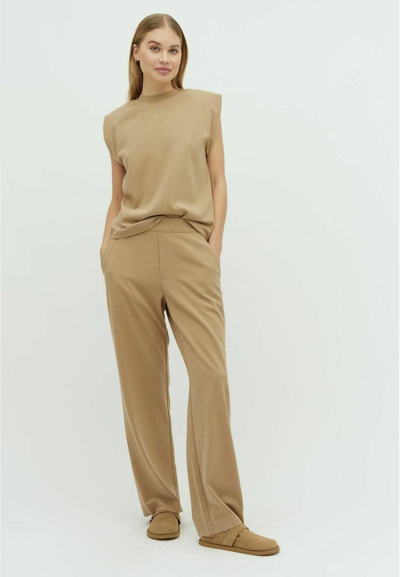 mbyM EMMETT-M - Broek - prairie sand