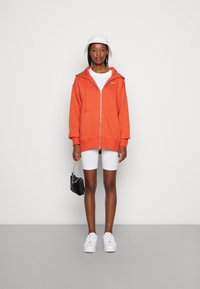 Nike Sportswear HOODIE - Camisola com fecho - orange