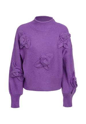 Pullover viola lavorato a maglia con collo alto a coste, polsini e orlo, caratterizzato da applicazioni di fiori testurizzati sulla parte anteriore, sulle maniche e sulle spalle.