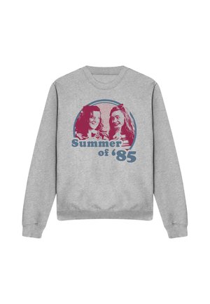 Gray sweatshirt with a vintage style print of two smiling girls eating ice cream and the text "Summer of '85" in blue and red.