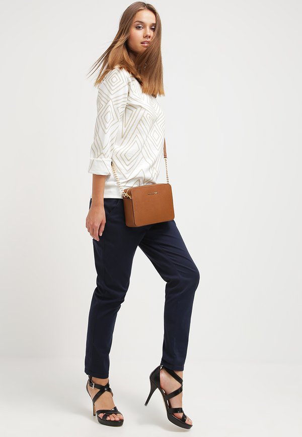 JET SET TRAVEL CROSSBODY - Cross body bag2