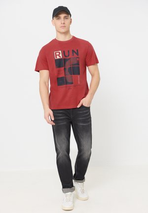 Street One MEN T-shirt con stampa - rot