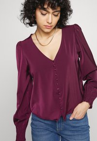 ONLY ONLSATURDAY V NECK - Blusa - winetasting