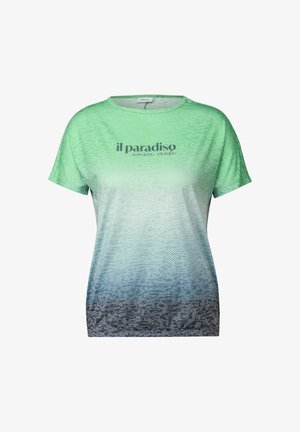 T-shirt à manches courtes dégradé vert avec le texte "il paradiso amore verde", présentant des motifs texturés passant de teintes claires à foncées.