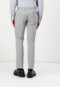 Isaac Dewhirst THE FASHION SUIT PEAK SUIT SLIM - Κοστούμι - grey
