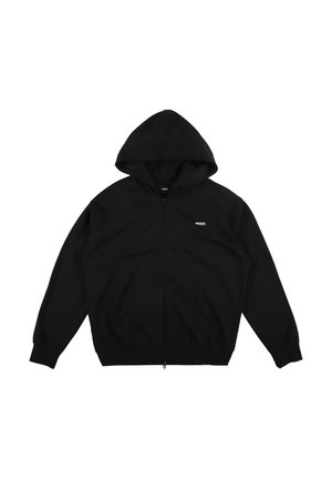 Czarna bluza z kapturem na zamek błyskawiczny, z regulowanym kapturem, przednimi kieszeniami i ściągaczami przy mankietach. Posiada małe logo po lewej stronie u góry. Wykonana z miękkiego materiału.