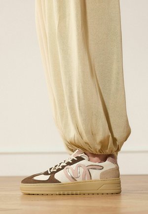 Manfield, Trainers - beige