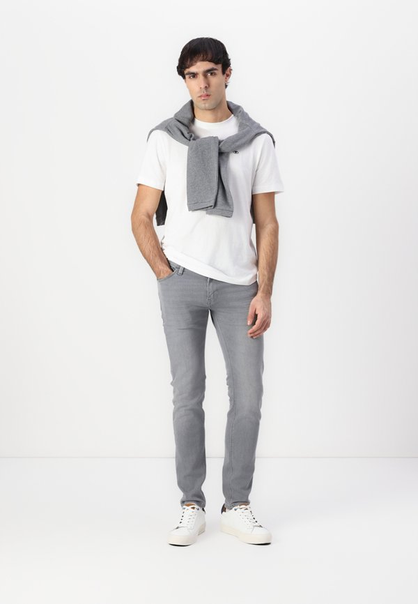 TRIPLEPACK T-SHIRTS - Basic T-shirt2