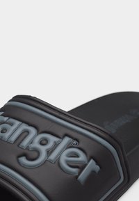 Wrangler AVERELL SLIDER MEN LOW - Σαγιονάρες πισίνας - black