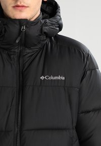 Columbia PIKE LAKE™ HOODED JACKET - WINTER JACKET - Casaco de inverno - black