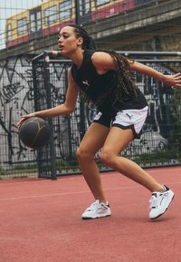 Puma ARC-HITECT SHORT - Αθλητικό σορτς - white