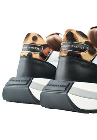 ALEXANDER SMITH Sneakers - bianco