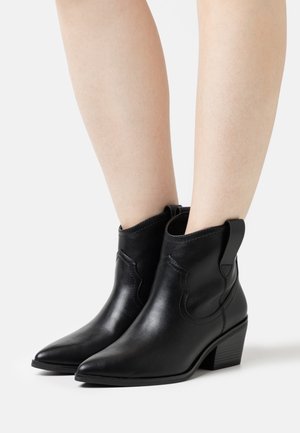 Call it Spring Botines bajos - black