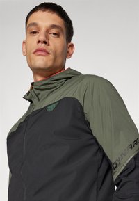 Dynafit ALPINE - Windbreaker - thyme