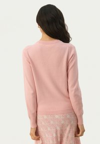 Part Two GERTIE - Maglione - mellow rose