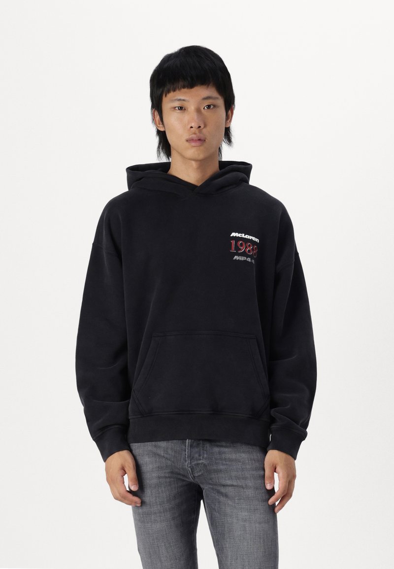 Abercrombie & Fitch MCLAREN POPOVER - Kapuzenpullover - black beauty acid wash