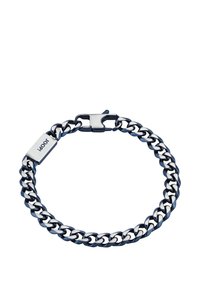 Bracciale in metallo argento e blu navy con anelli intrecciati e una chiusura sicura. Presenta un logo sulla chiusura.