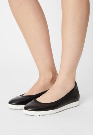 Ballet pumps - black
