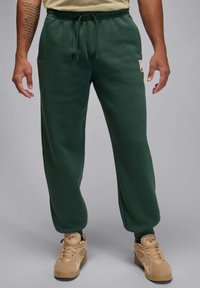 Ikke valgt, midnight green sail