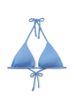 Modrý texturovaný trojúhelníkový bikini vršek s nastavitelnými zavazováním kolem krku a na zádech, který se vyznačuje jednoduchým designem a hladkým povrchem.