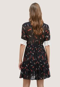 Motivi Abito a camicia - nero