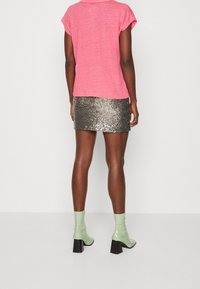 Ecoalf Printtipaita - pink