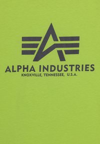 Alpha Industries BASIC KIDS TEENS UNISEX - Triko s potiskem - hornet green