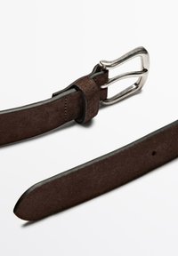 Belt - dark brown