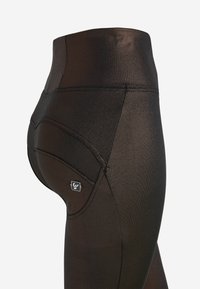 Freddy EFFETTO METALLIZZATO - Leggings - french roast coated