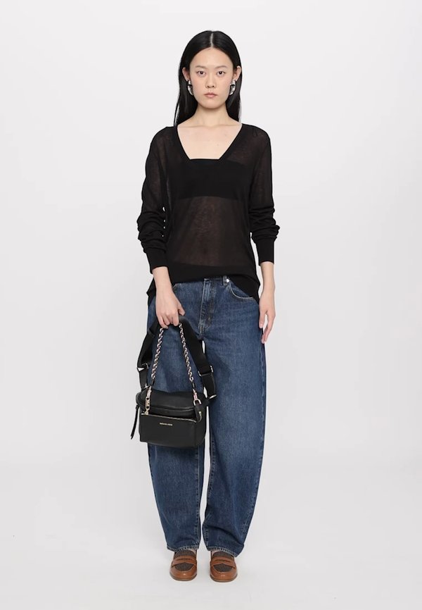 LOW SLUNG BARREL - Relaxed fit jeans - kirk4