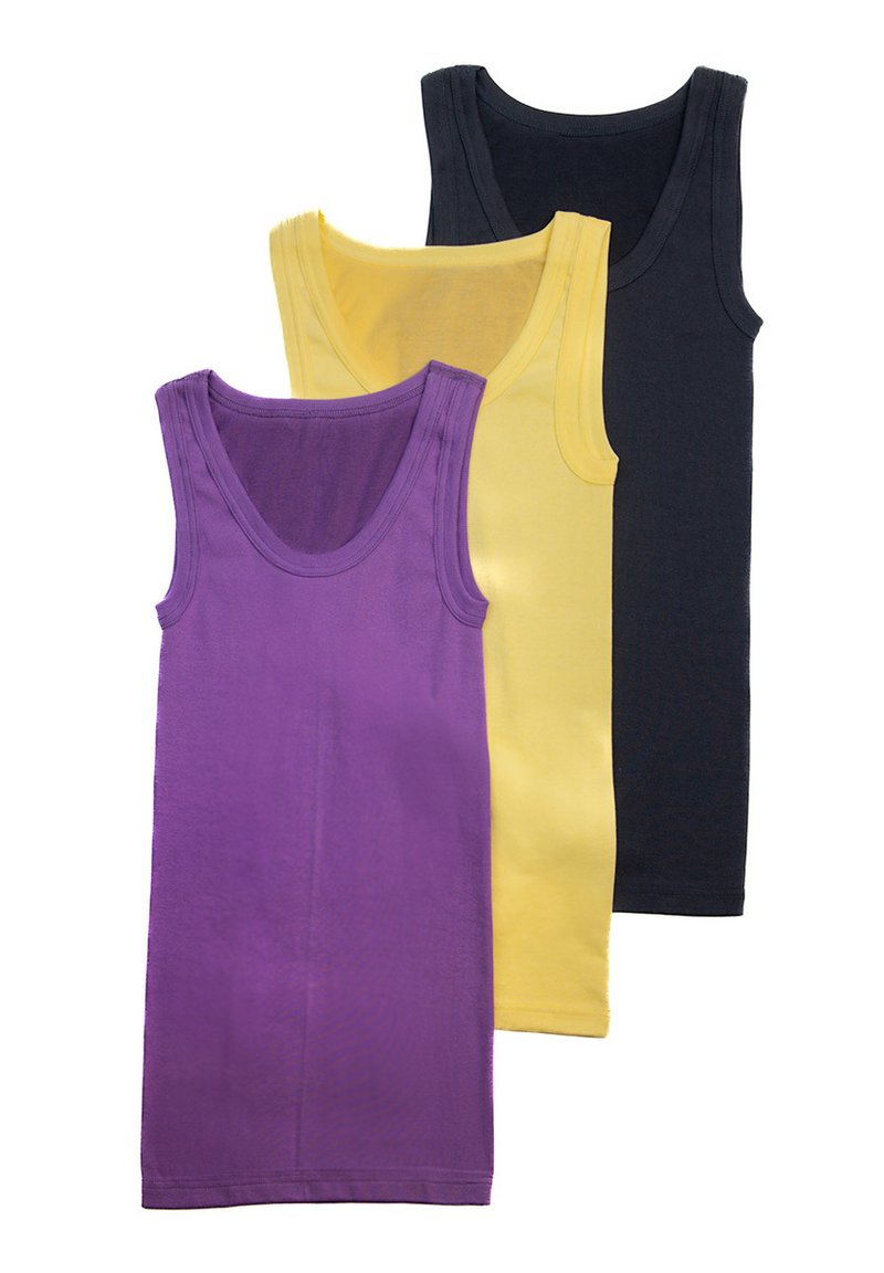 Na wystawie znajdują się trzy topy: purpurowy, żółty i granatowy. Każdy top ma okrągły dekolt, bezrękawową konstrukcję oraz wykonany jest z materiału bawełnianego.