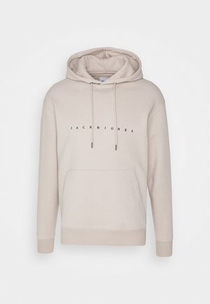 Beige hoodie met trekkoorden, voorzak en bedrukt "JACK & JONES" logo. Zacht materiaal en ribbelmanchetten en zoom.