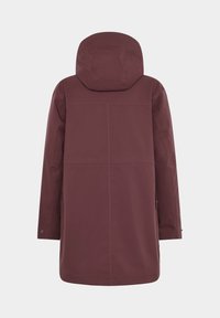 Bordeaux waterdichte jas met een capuchon, lange mouwen en zijzakken. Heeft strakke lijnen en contrasterende stiksels op een gladde textuur.