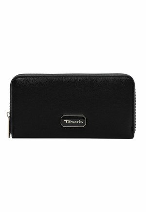 Portafoglio nero in pelle con finitura testurizzata, chiusura con cerniera e una targhetta con logo in argento sul davanti. Bordi lisci, forma rettangolare.