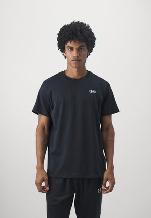 Under Armour HEAVYWEIGHT LEFT CHEST PATCH - Basic T-shirt - black/white