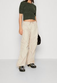 ONLY Petite Jednoduché tričko - dark green
