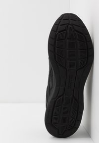Reebok WALK ULTRA 7 DMX MAX - Kävelykengät - black/cold grey/collegiate royal