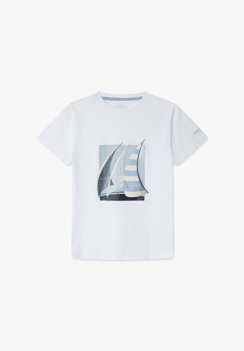 Witte katoenen t-shirt met een grafisch ontwerp van zeilboten in blauwe tinten, met een vierkant ontwerp en de tekst 'HACKETT' onder de afbeelding.