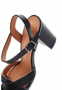 Derimod Sandalen - black