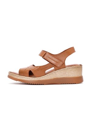 Platform sandals - light brown