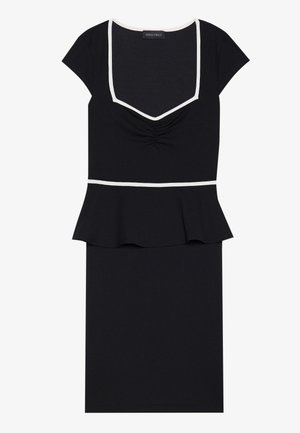 Zwarte jurk met een vierkante halslijn, korte mouwen en een geplooide voorkant. Het heeft een peplum taille en contrasterende witte afwerkingen.