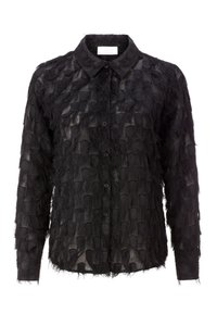 Sort gennemsigtig bluse med et struktureret design, der har frayed, cirkulære mønstre. Knaplukning foran, lange ærmer og klassisk krave.