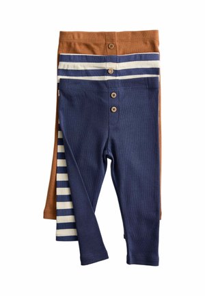 Drie paar knoopsluitingslegging voor kinderen in marineblauw, marineblauw met witte strepen en bruin, verticaal opgestapeld op een witte achtergrond.