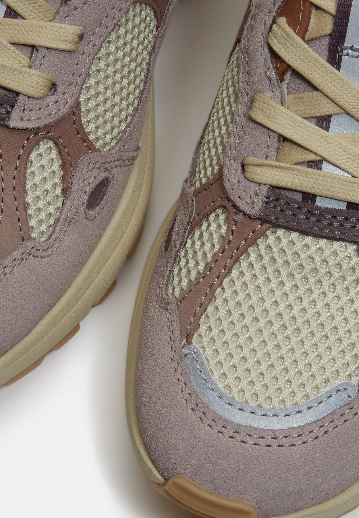 Sneaker low