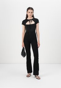 Pepe Jeans FLARE CONTOUR - Trapezaste traperice - black denim