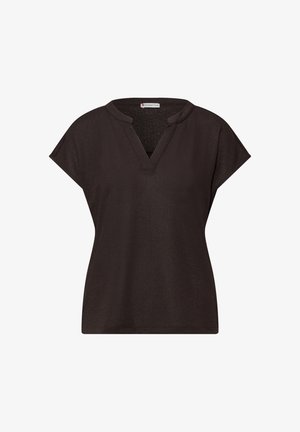 Černá krátká dámská halenka s výstřihem do V a stojáčkovým límcem, vyrobená z mírně strukturované látky.